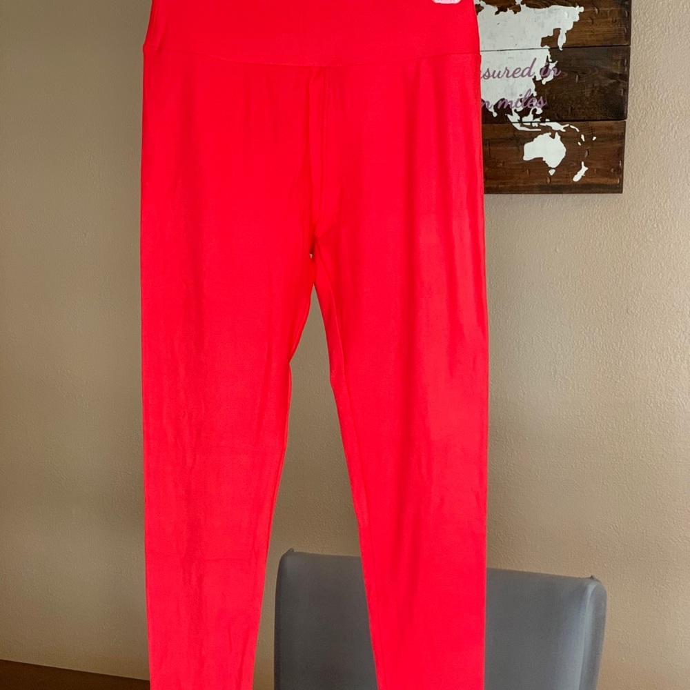 Red LuLaRoe Leggings!